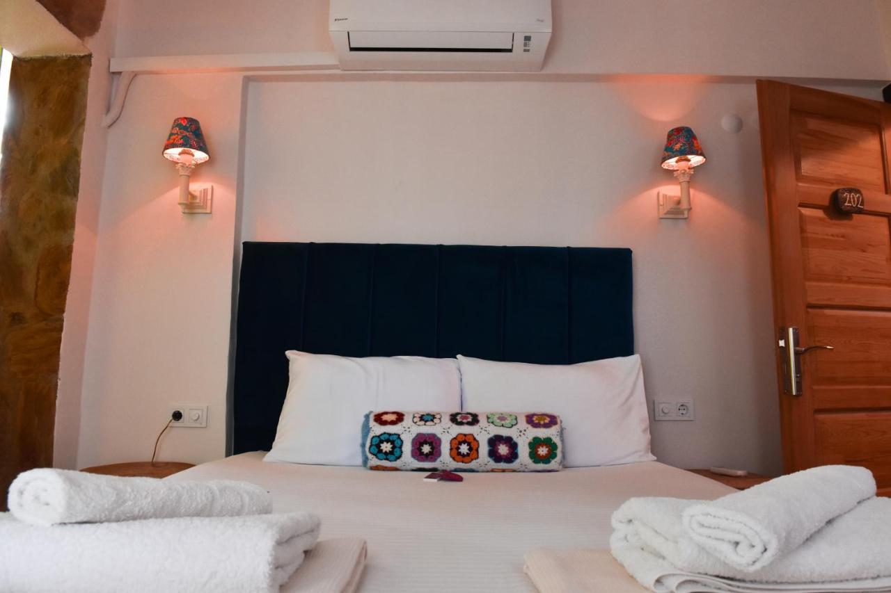 Smyrna Pansiyon Kaş Extérieur photo